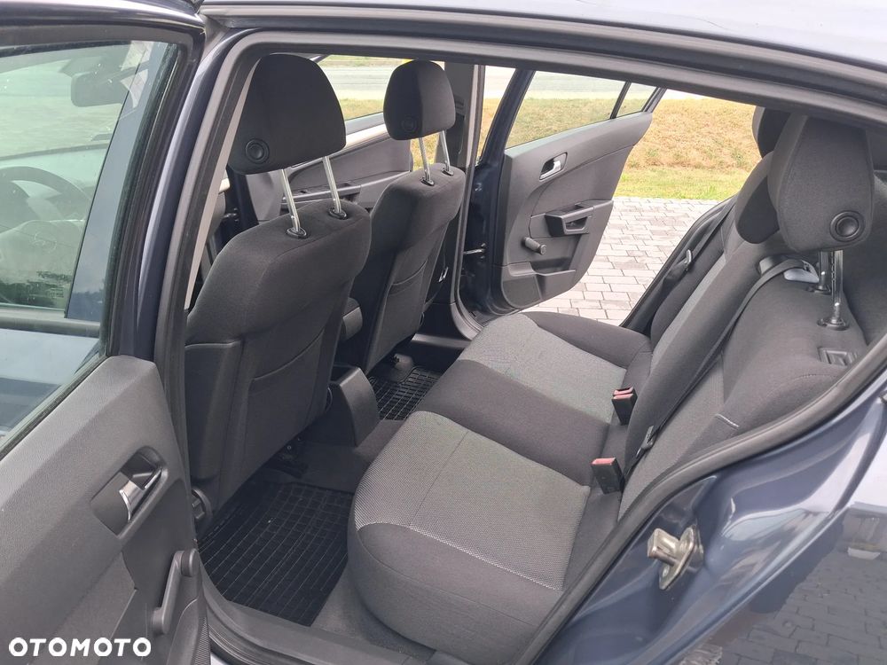 Opel Astra 1.4 - 10