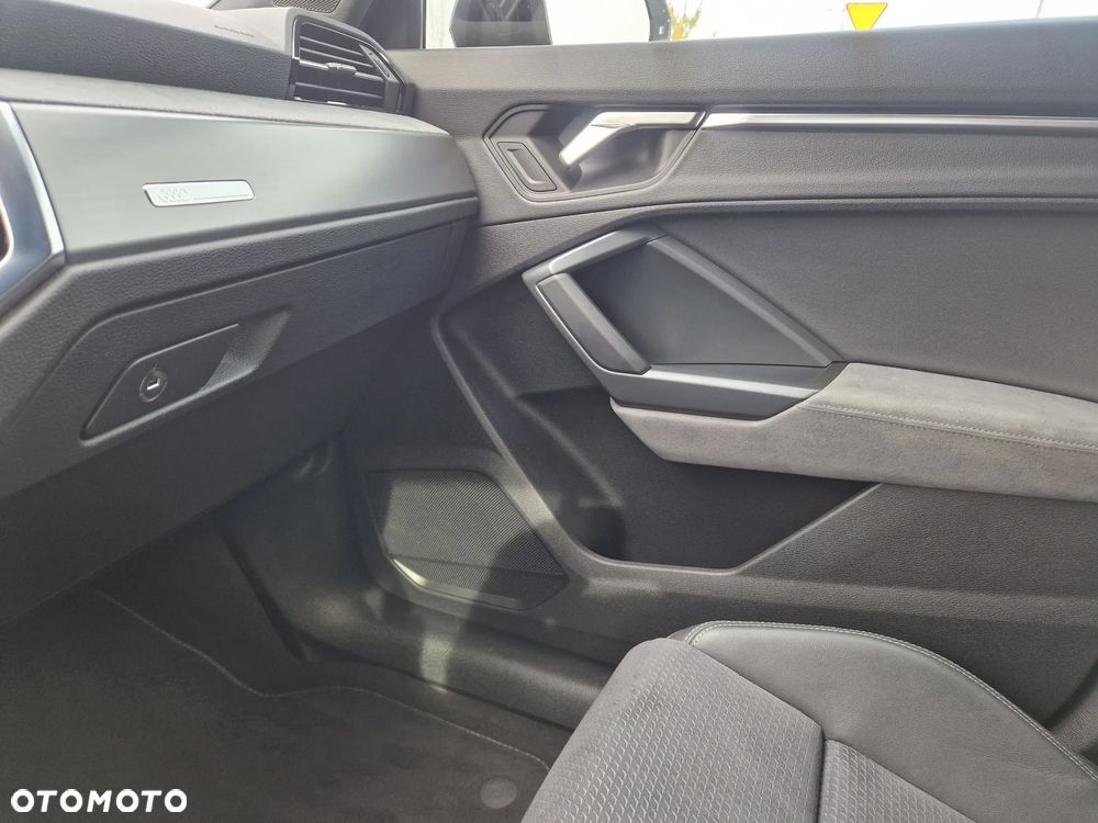 Audi Q3 - 11