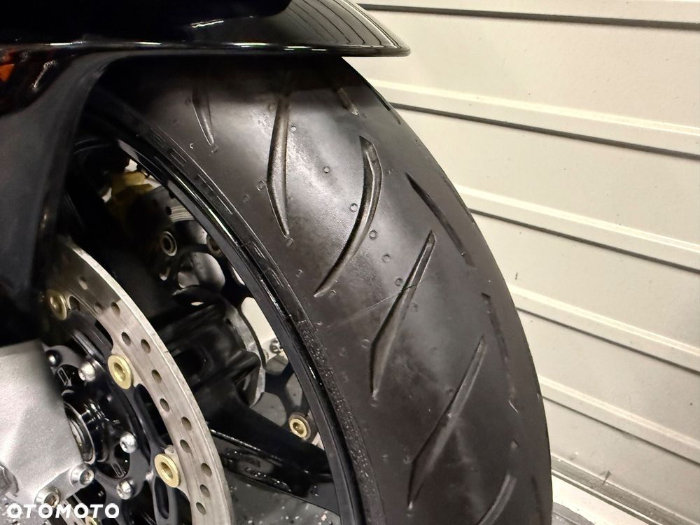 Honda CBR - 9