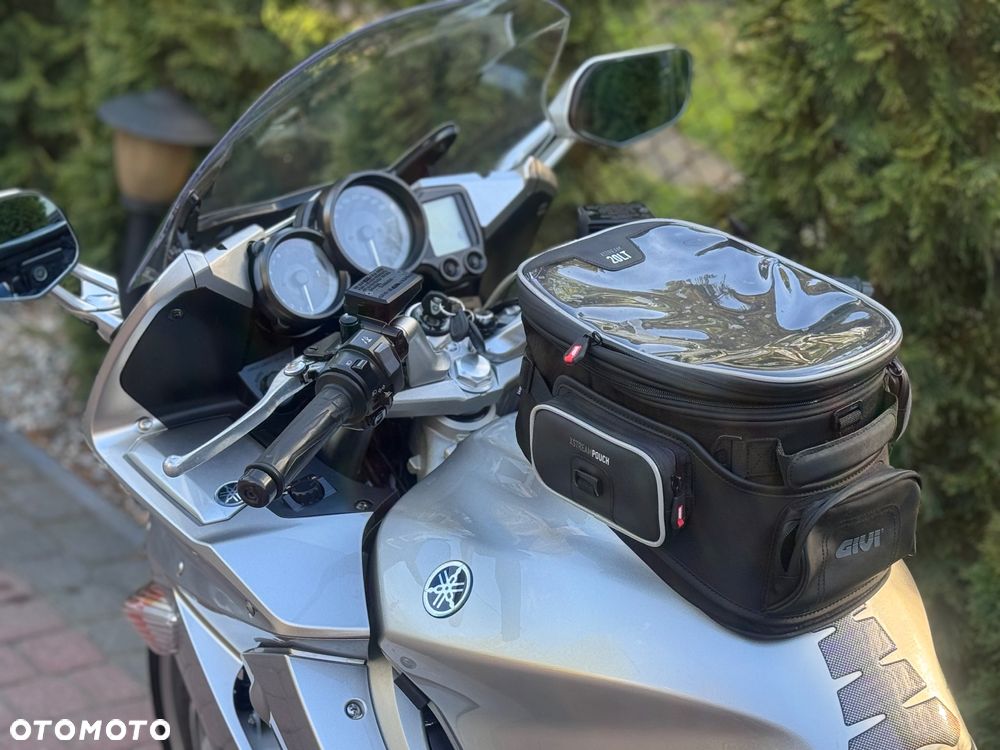 Yamaha FJR - 15
