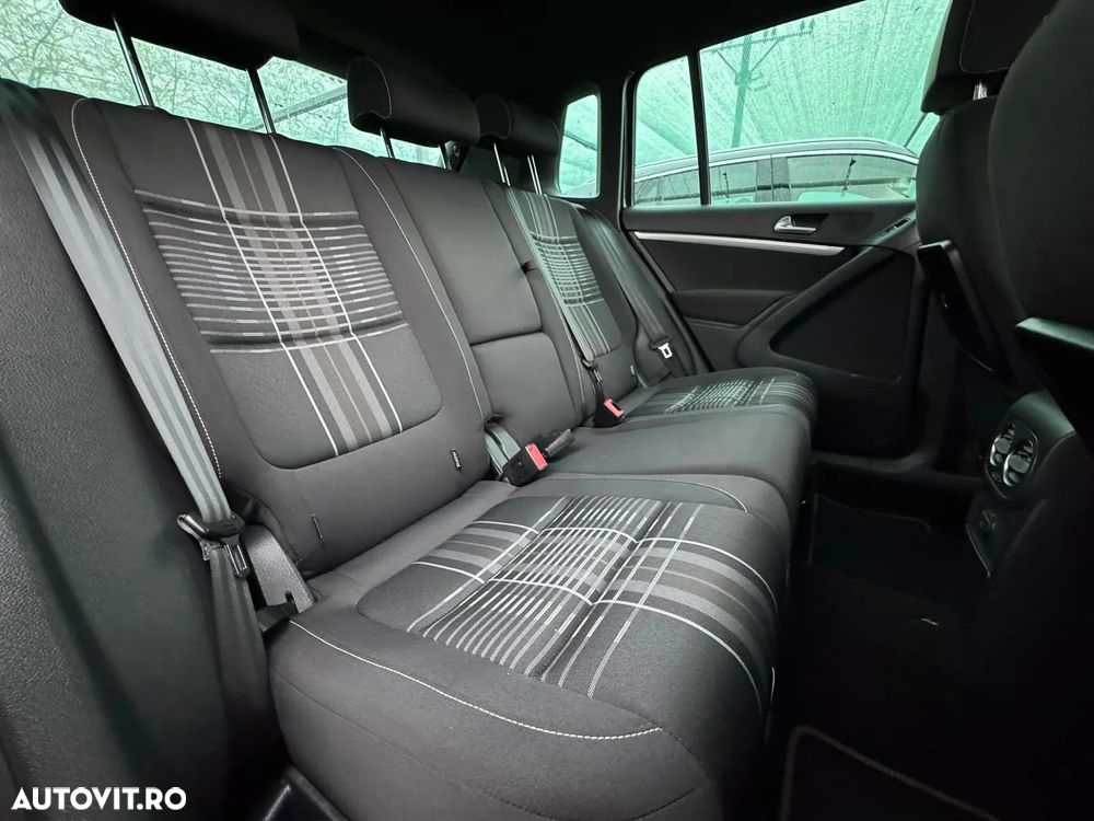 Volkswagen Tiguan 2.0 TDI SCR 4MOTION BlueMotion Technology DSG Lounge Sport & Style - 6