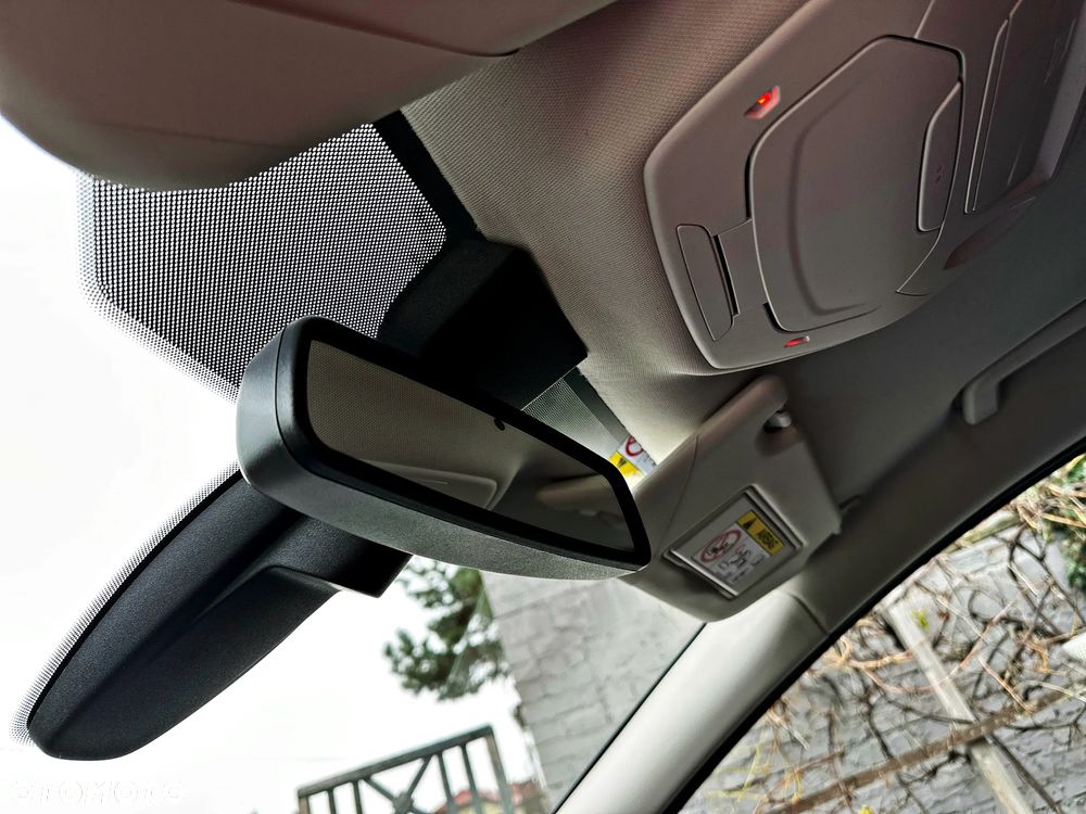 Ford Focus 1.0 EcoBoost Start-Stopp-System TITANIUM STYLE - 17