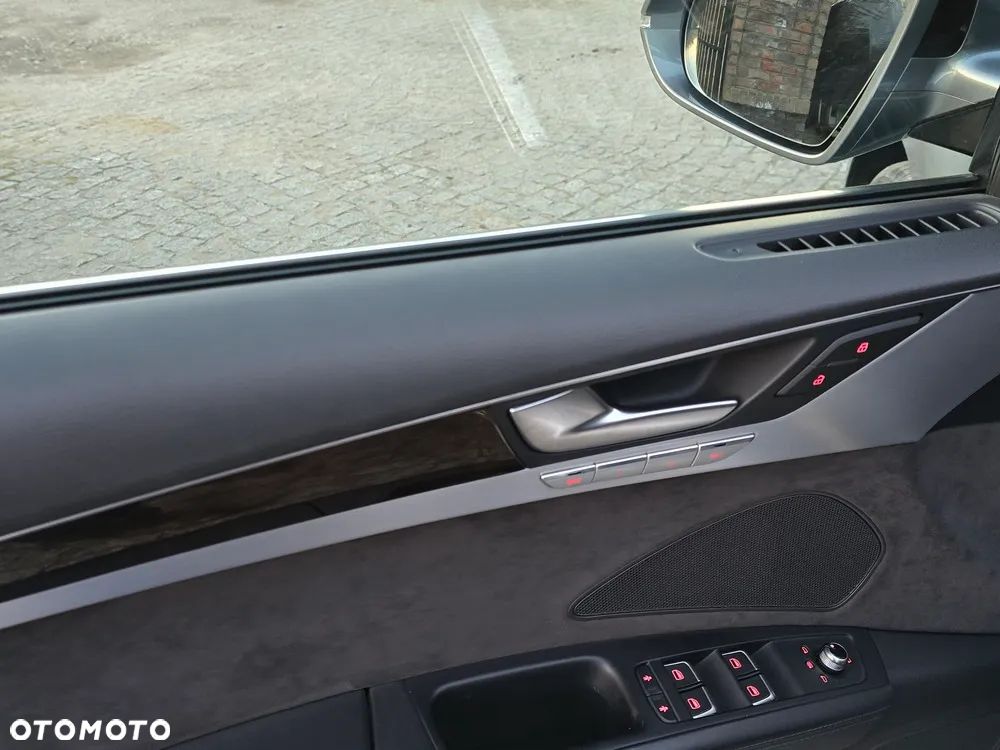 Audi A8 4.2 TDI DPF (clean diesel) quattro tiptronic Lang - 18
