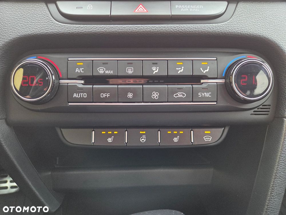 Kia Ceed 1.5 T-GDI L Business Line Plus DCT - 27