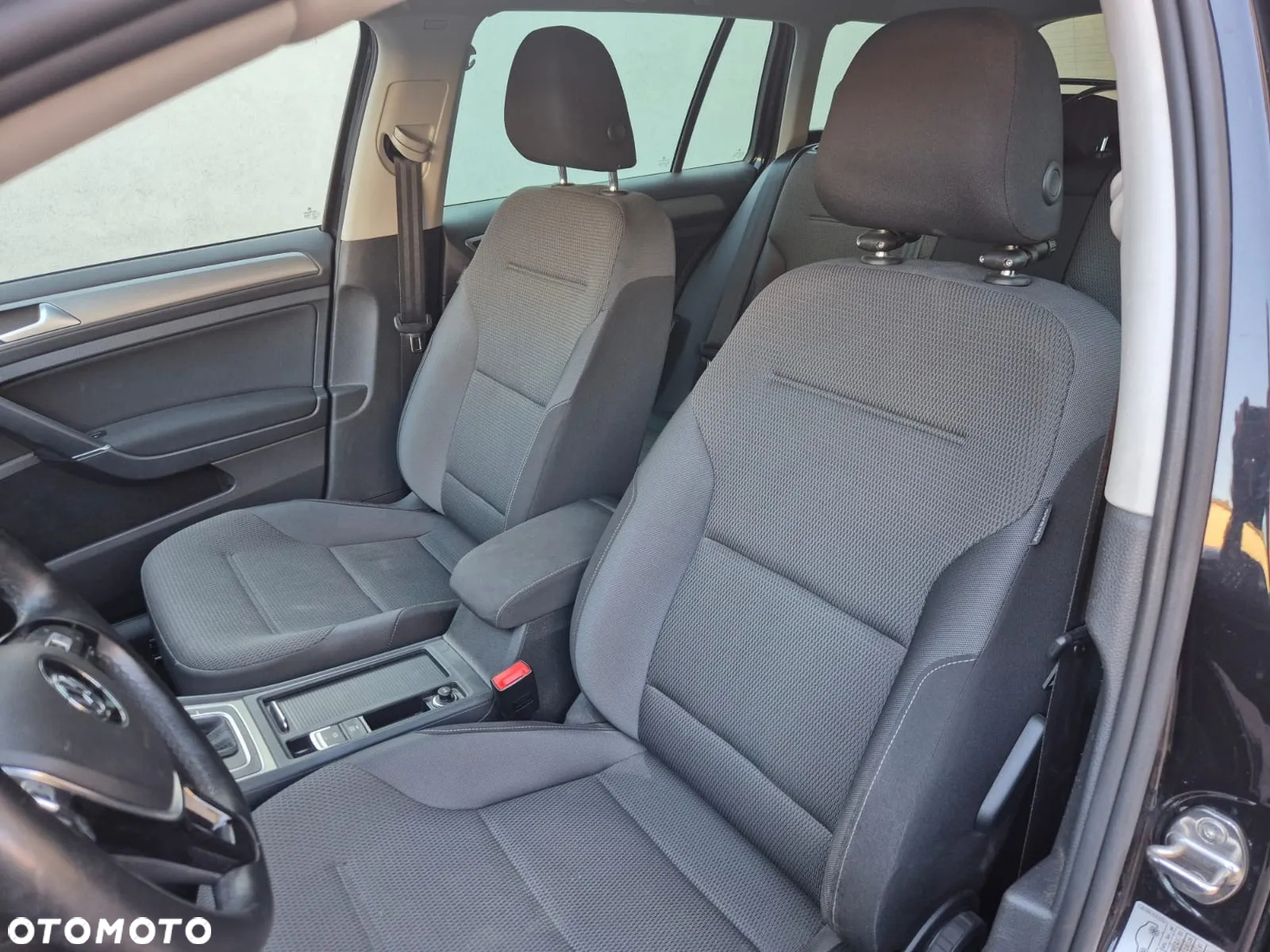 Volkswagen Golf 1.4 TSI BlueMotion Technology DSG Comfortline - 14