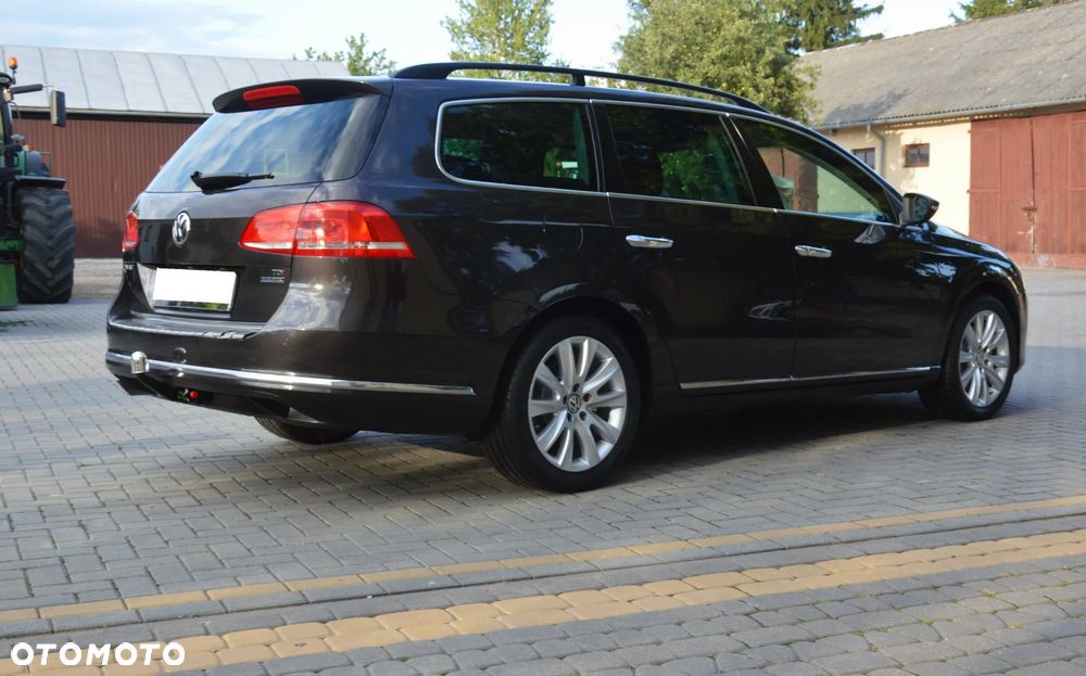 Volkswagen Passat - 8