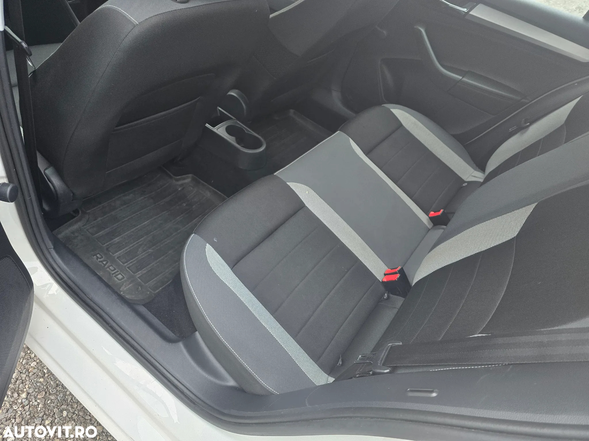 Skoda RAPID 1.0 TSI Style - 9