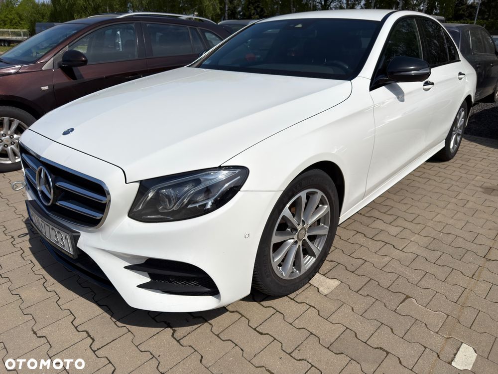 Mercedes-Benz Klasa E 200 9G-TRONIC - 1