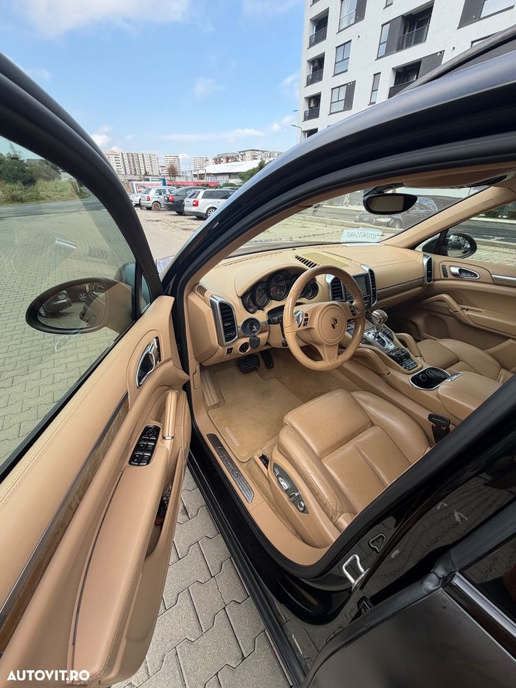 Porsche Cayenne - 5