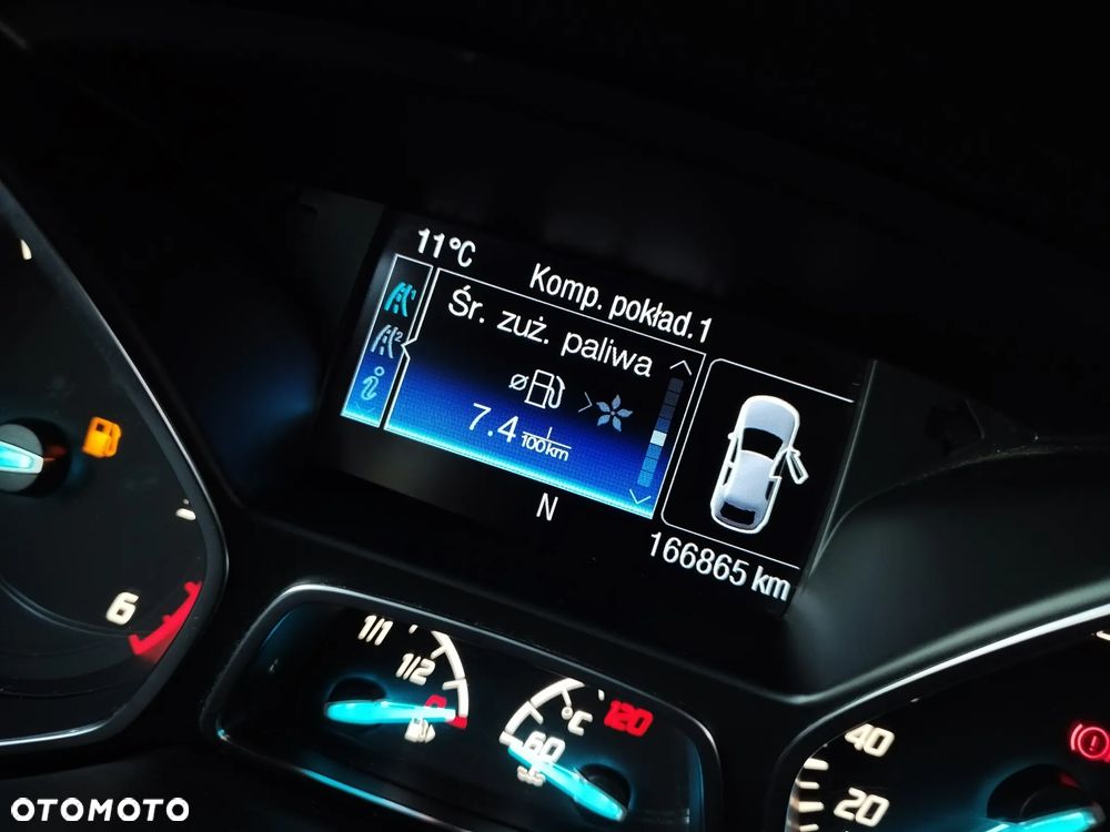 Ford Kuga 2.0 TDCi 4x4 Titanium - 29