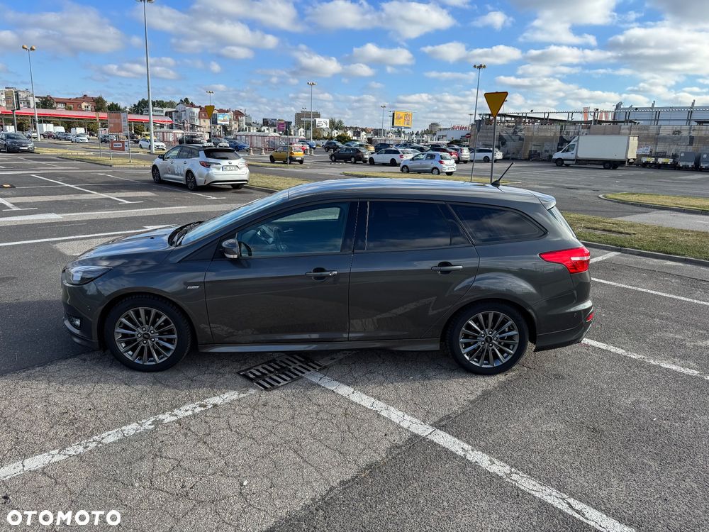 Ford Focus 1.5 TDCi ST-Line - 4