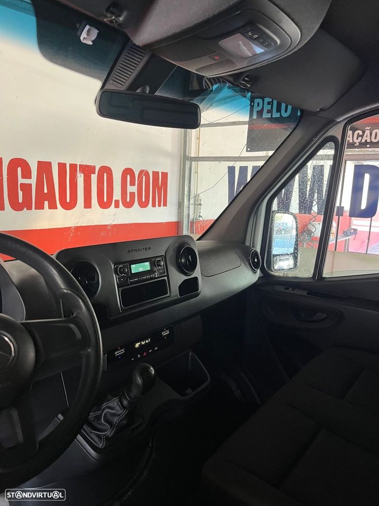 Mercedes-Benz Sprinter 215 CDI RWD L1 - 9