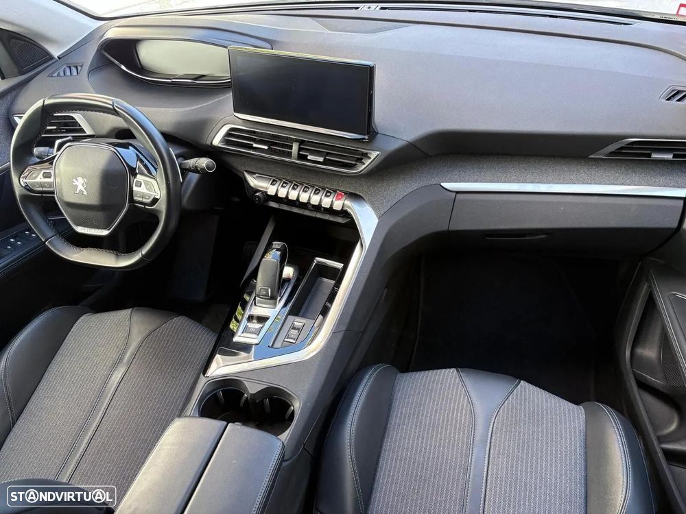 Peugeot 5008 1.2 PureTech Allure EAT8 - 31