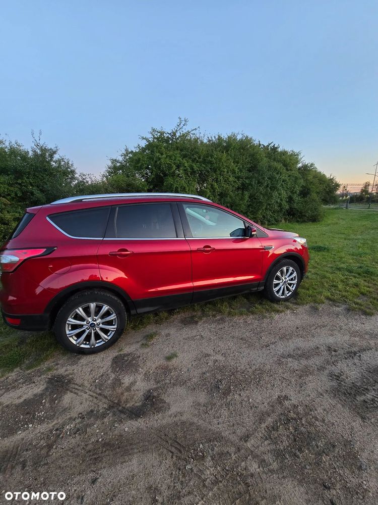 Ford Escape 2.0 EcoBoost AWD Titanium - 5