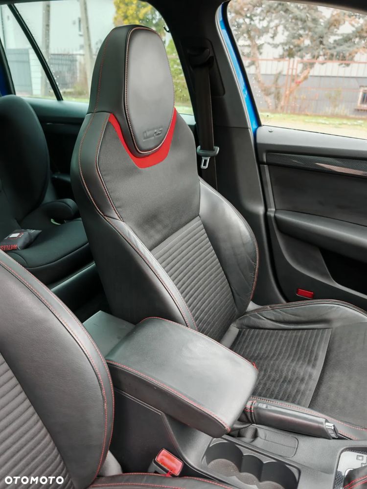 Skoda Octavia 2.0 TDI DSG RS - 7