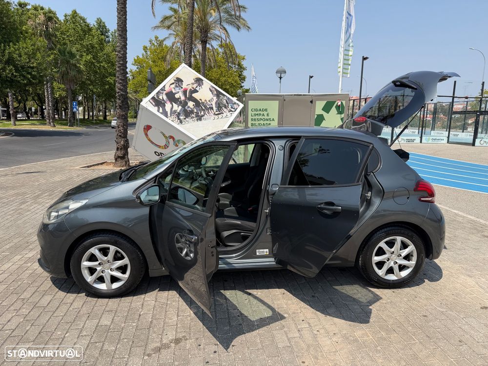 Peugeot 208 1.2 PureTech Active - 16