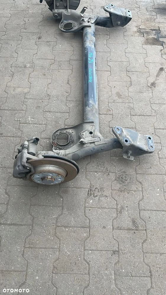 BELKA OŚ ZAWIESZENIA TYŁ MG ZS EV - 5