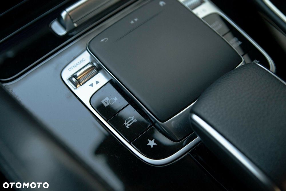 Mercedes-Benz GLE 300 d 4-Matic - 28