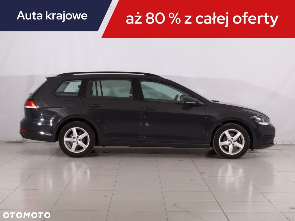 Volkswagen Golf - 8