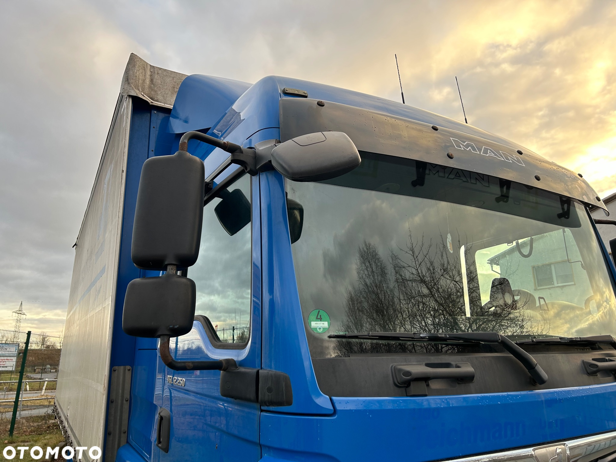 MAN TGL 12.250 cena za ZESTAW TANDEM UNIKAT przebieg z Niemiec MANUAL HAK / EURO 6 / przyczepa zestaw jumbo / opony 80% - 20