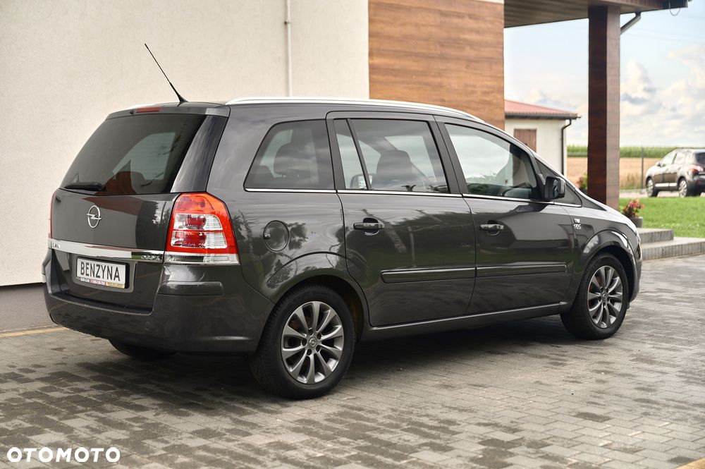 Opel Zafira 1.6 - 14