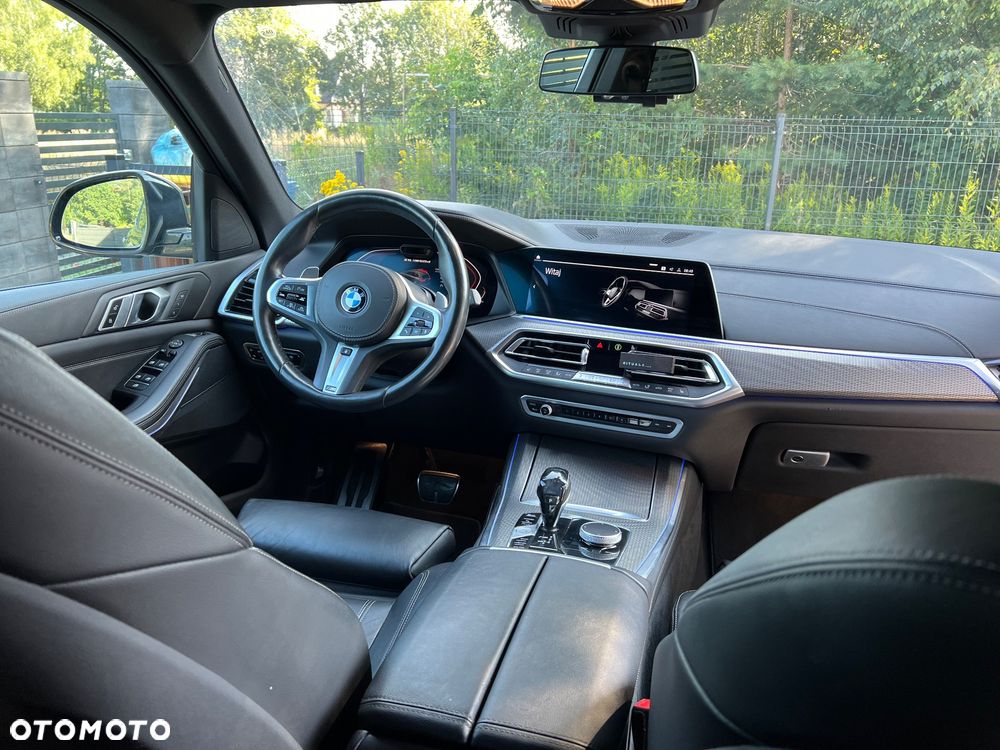 BMW X5 M M50d - 11