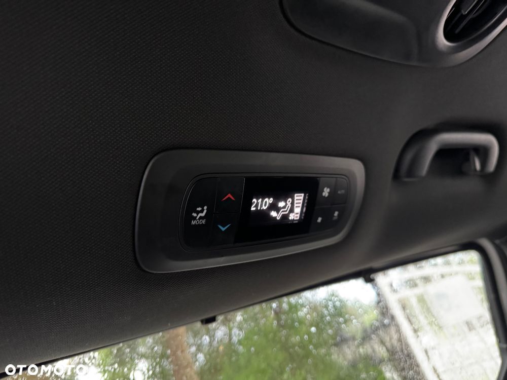 Chrysler Pacifica - 28
