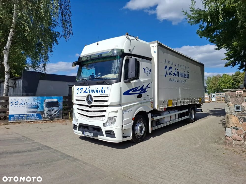 Mercedes-Benz 1840 - 1