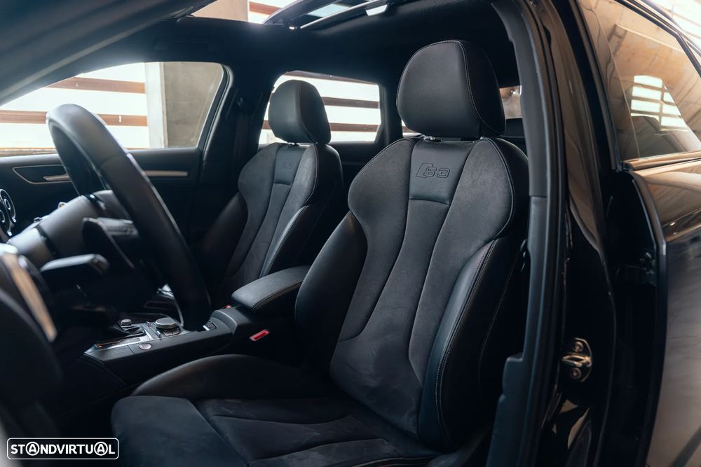 Audi S3 S tronic - 15