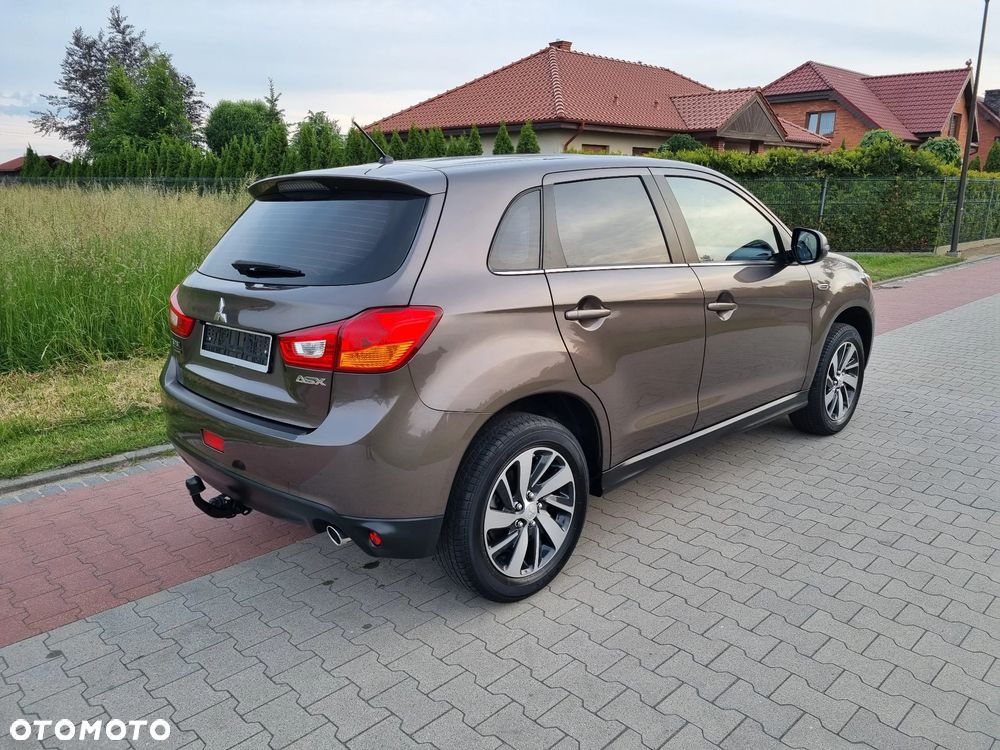 Mitsubishi ASX - 5