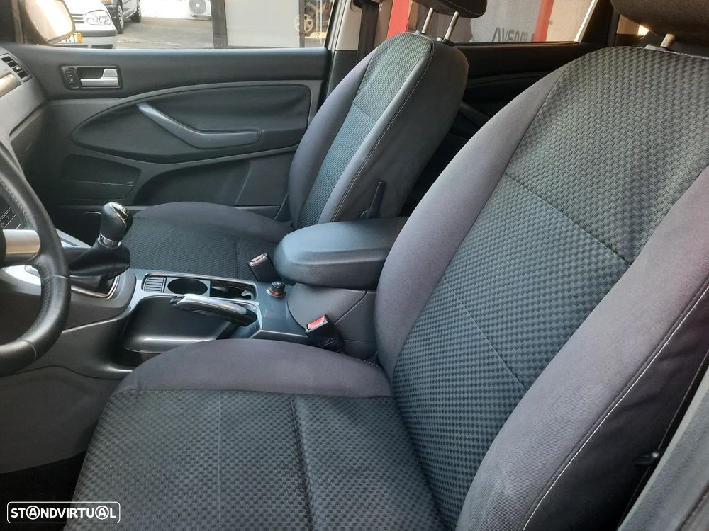 Ford C-Max 1.6 TDCi Titanium - 33