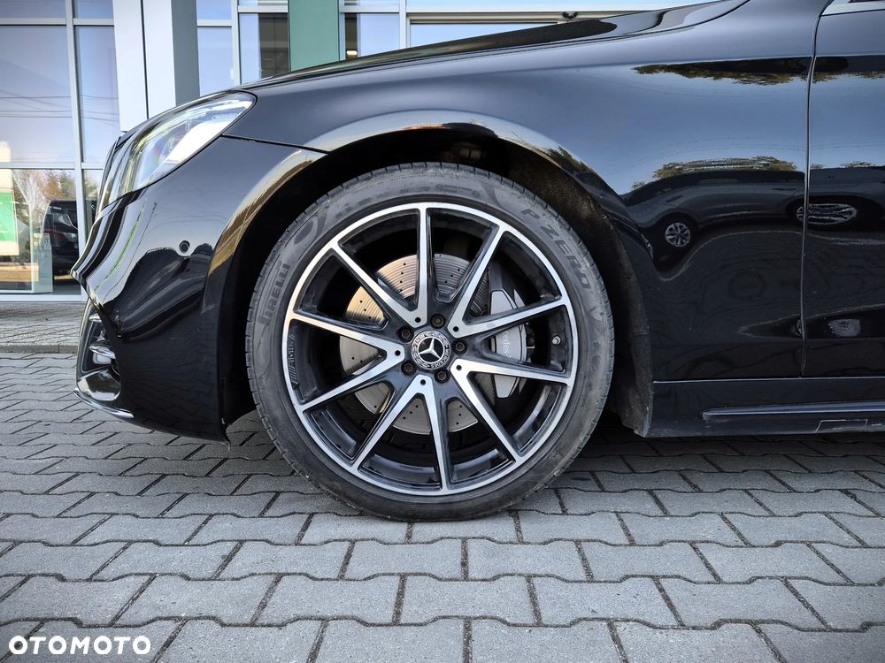 Mercedes-Benz Klasa S 560 4-Matic L 9G-TRONIC - 38