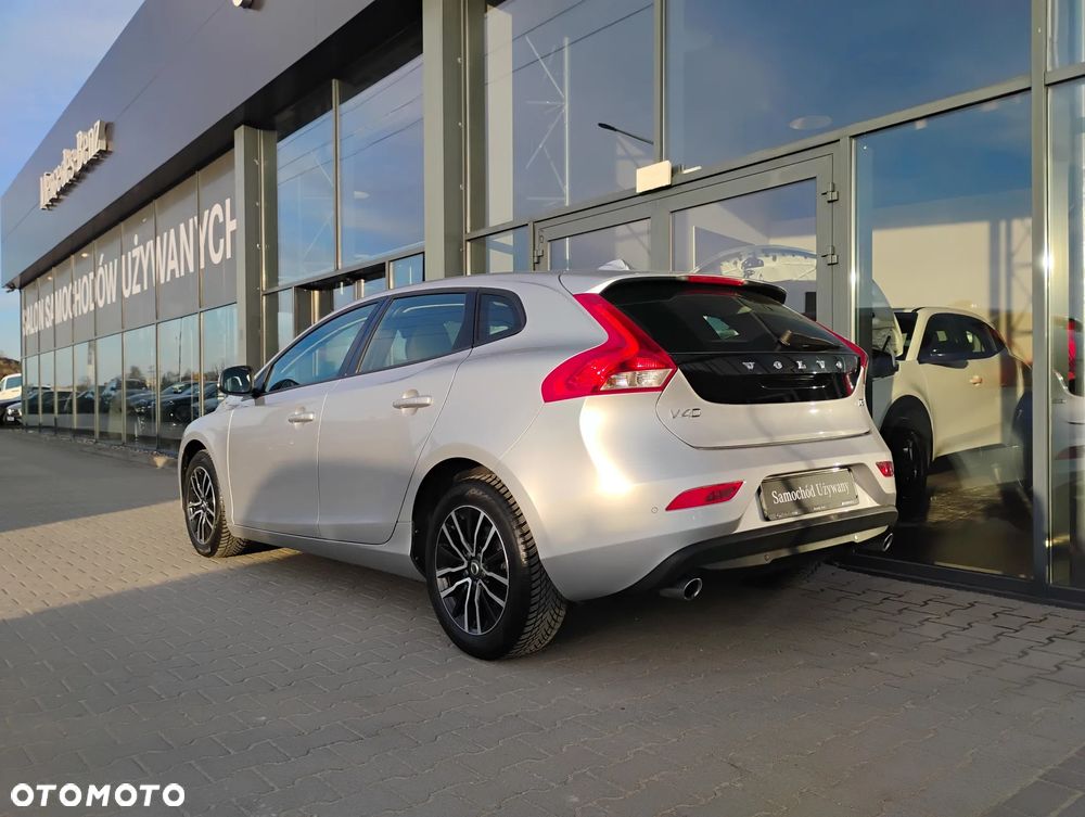 Volvo V40 D2 Drive-E Momentum - 8