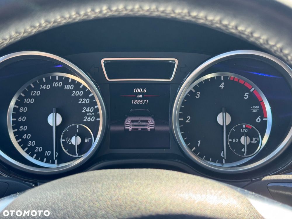 Mercedes-Benz ML 350 BlueTEC 4-Matic - 11