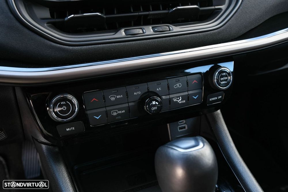 Jeep Compass 1.5 TG e-Hybrid Upland DCT - 20