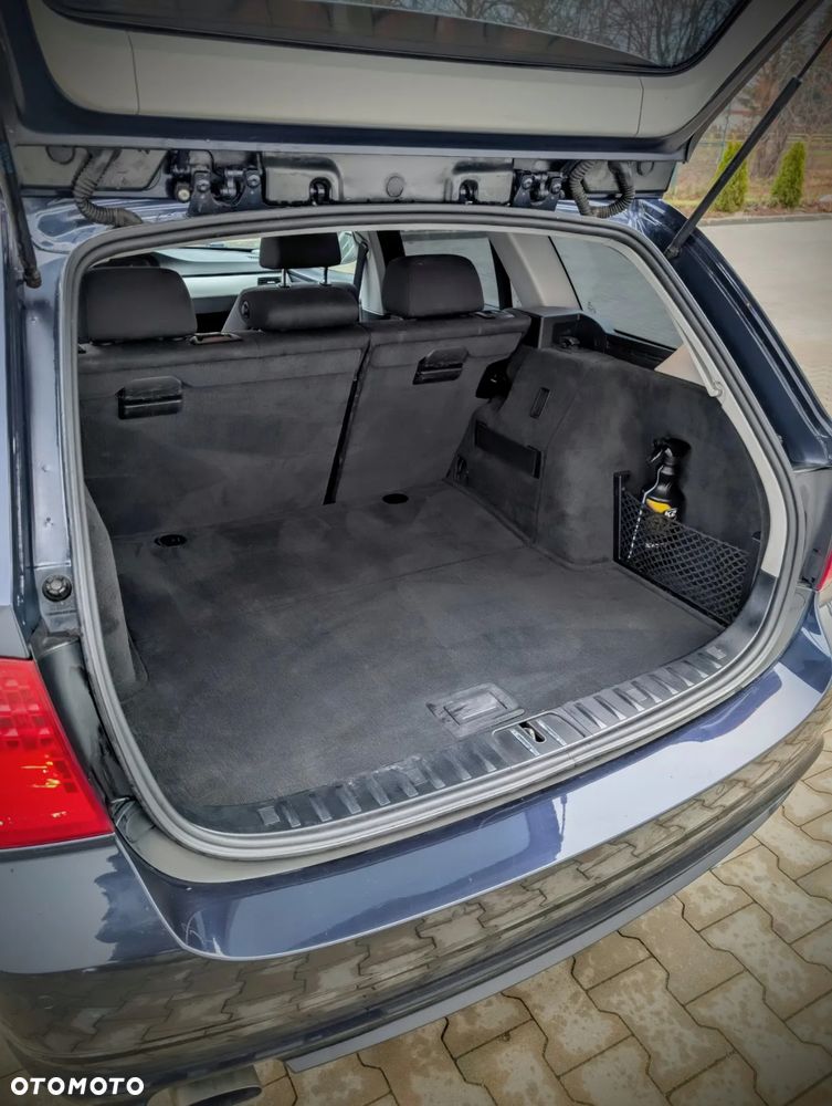 BMW Seria 3 318d - 18