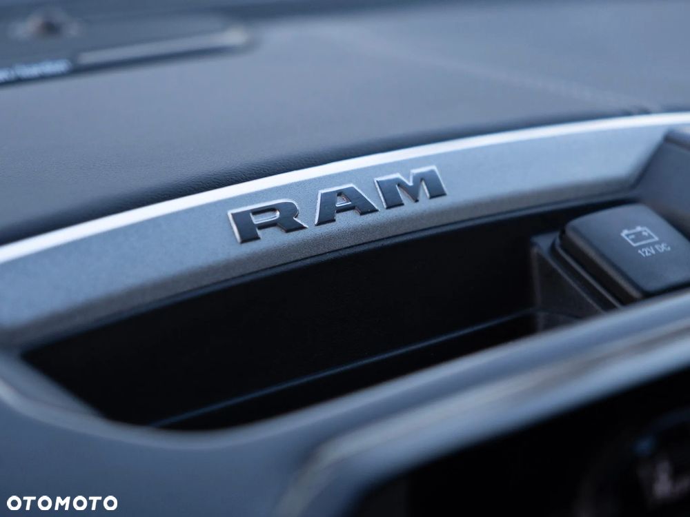 RAM 1500 5.7 Crew Cab Laramie - 33