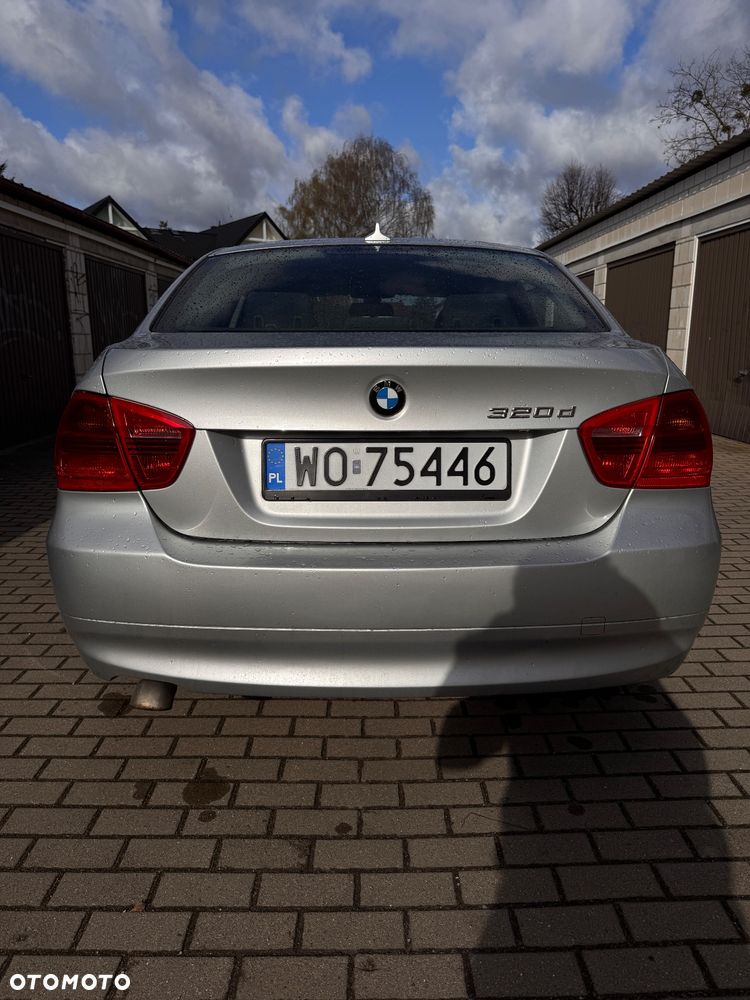 BMW Seria 3 320d - 10