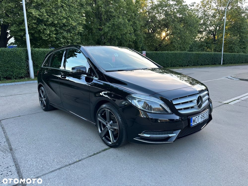 Mercedes-Benz Klasa B 180 7G-DCT - 2