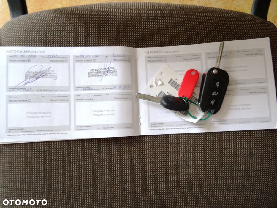 Citroën C3 1.2 PureTech Shine - 26