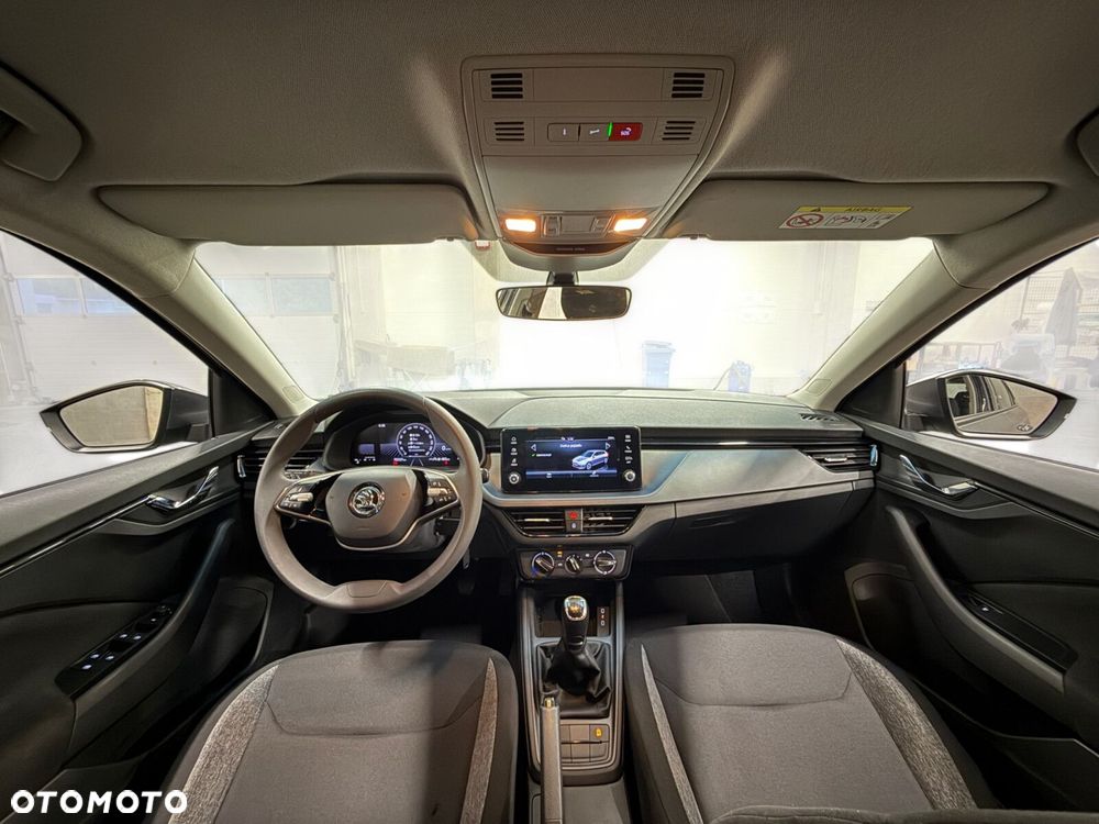 Skoda Scala 1.0 TSI Essence - 28