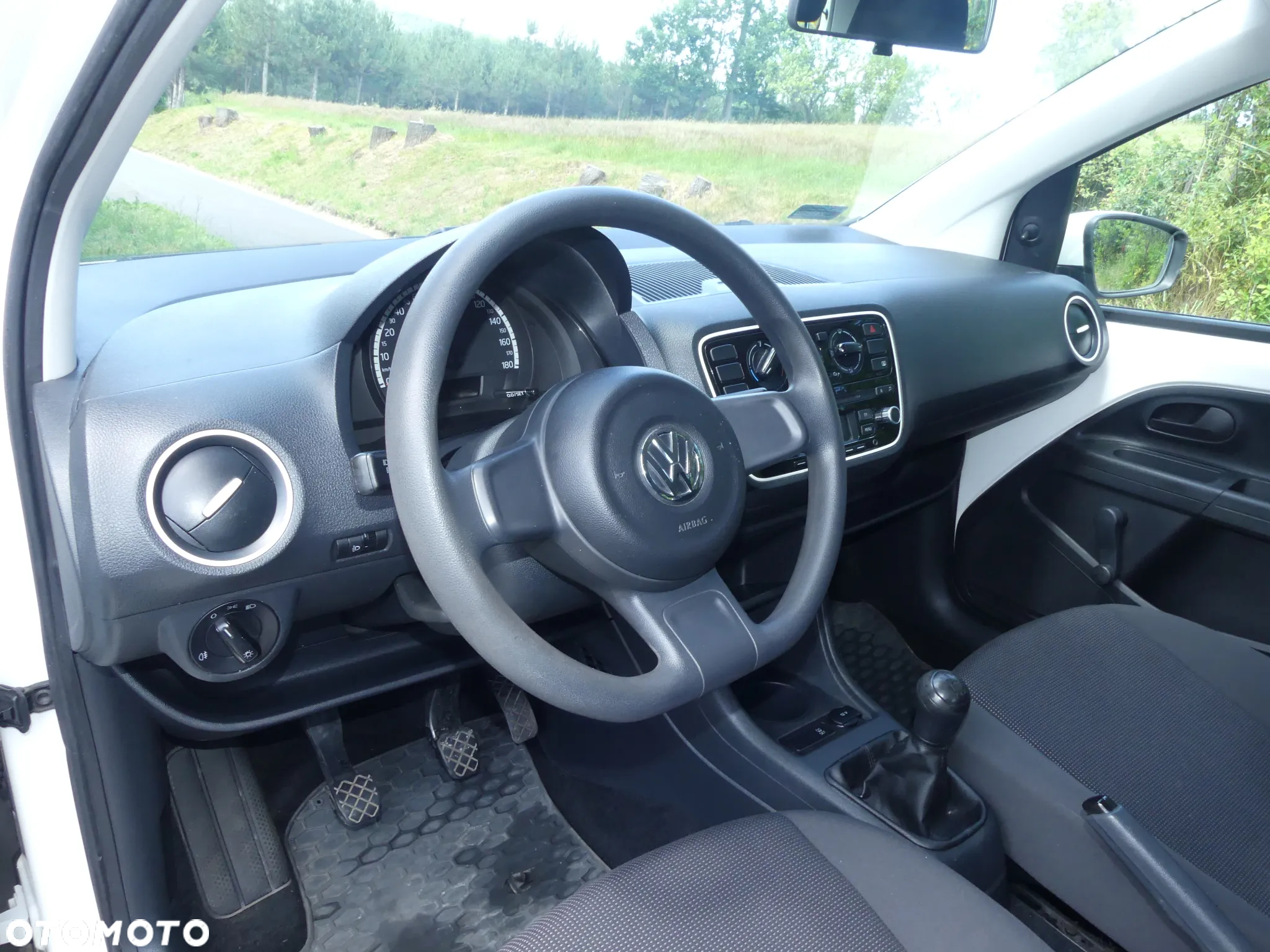 Volkswagen up! 1.0 move - 9