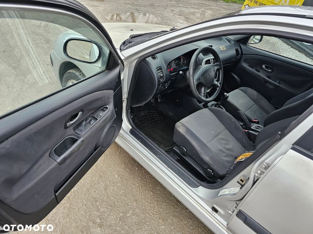 Mitsubishi Carisma 1.9 DID MP Comfort - 12
