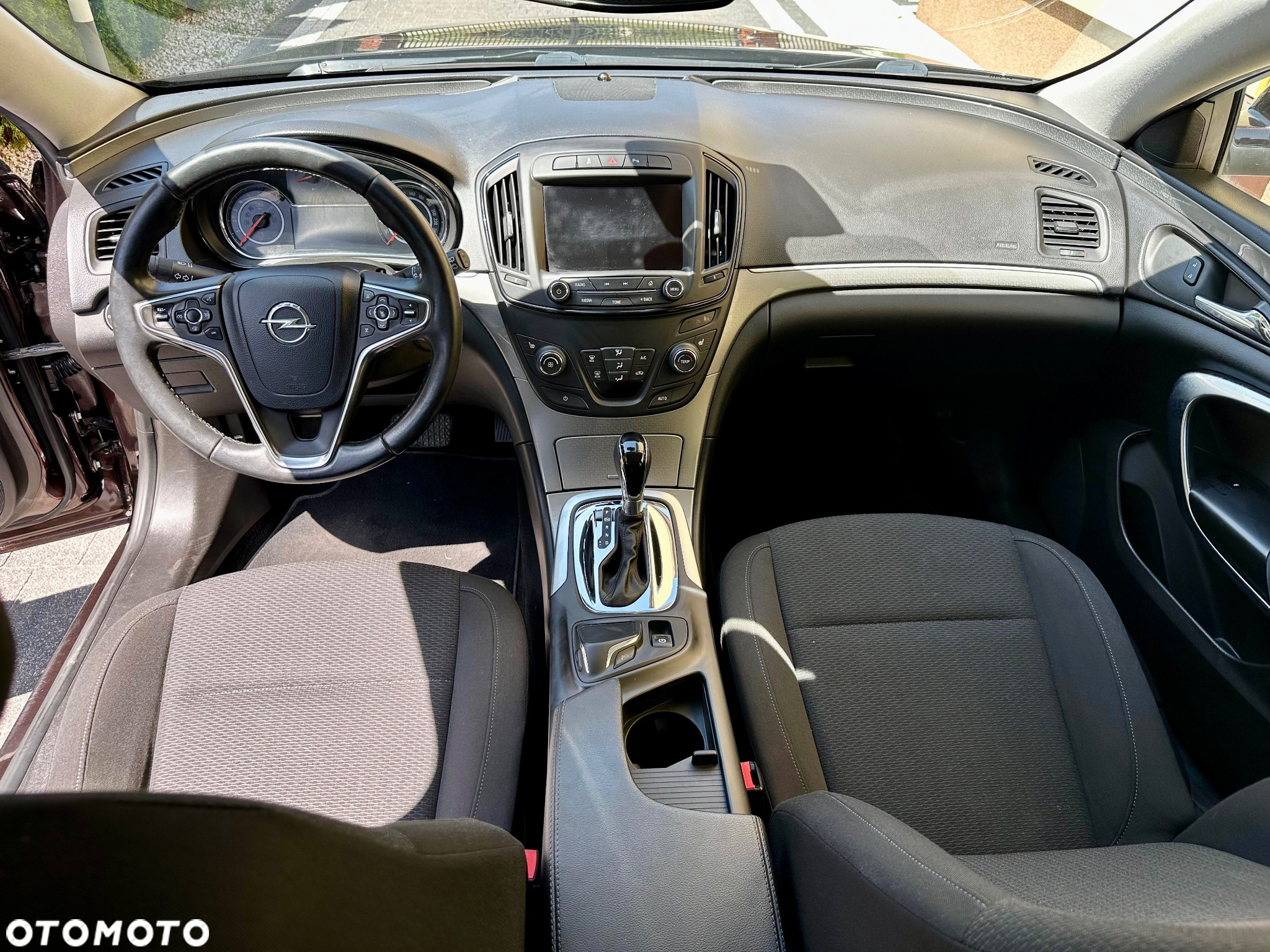 Opel Insignia 1.6 T Edition EU6 - 8