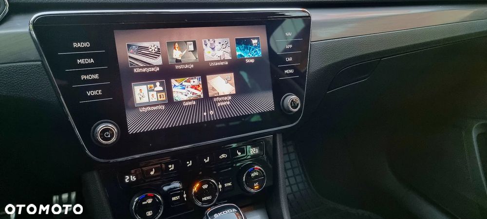 Skoda Superb 2.0 TDI SCR Style DSG - 38