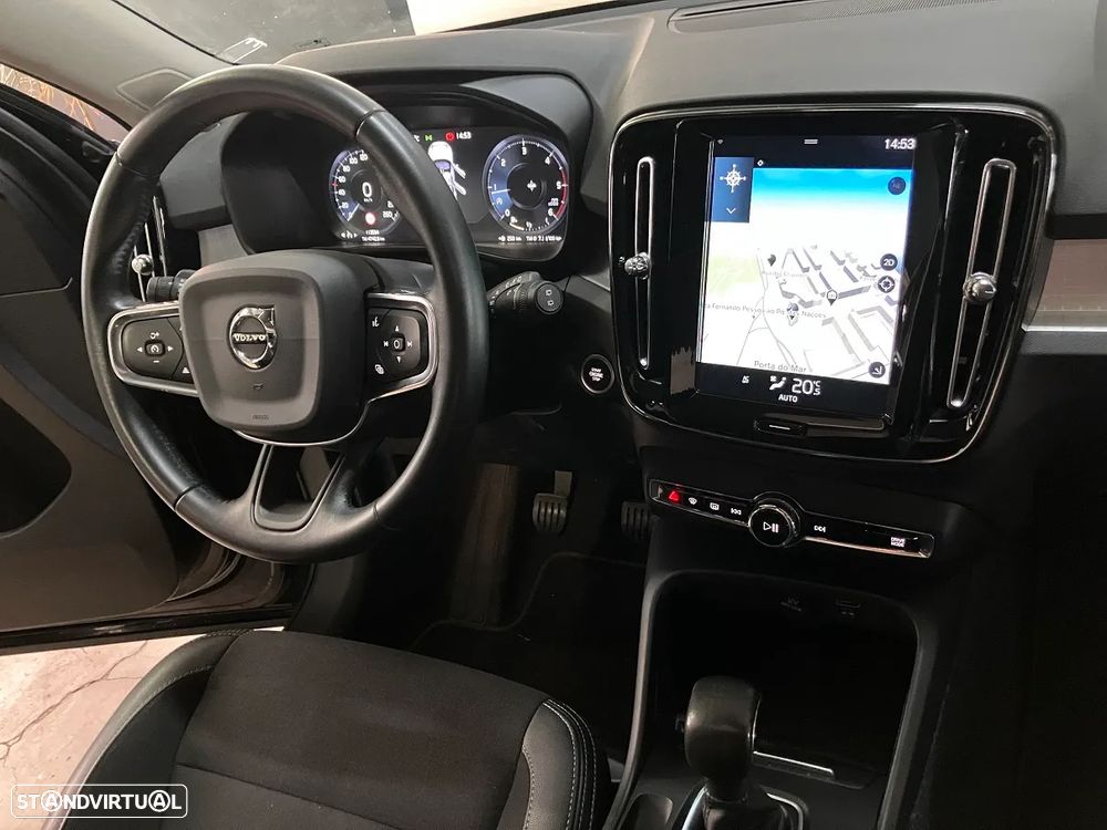 Volvo XC 40 2.0 D3 Momentum Plus - 31