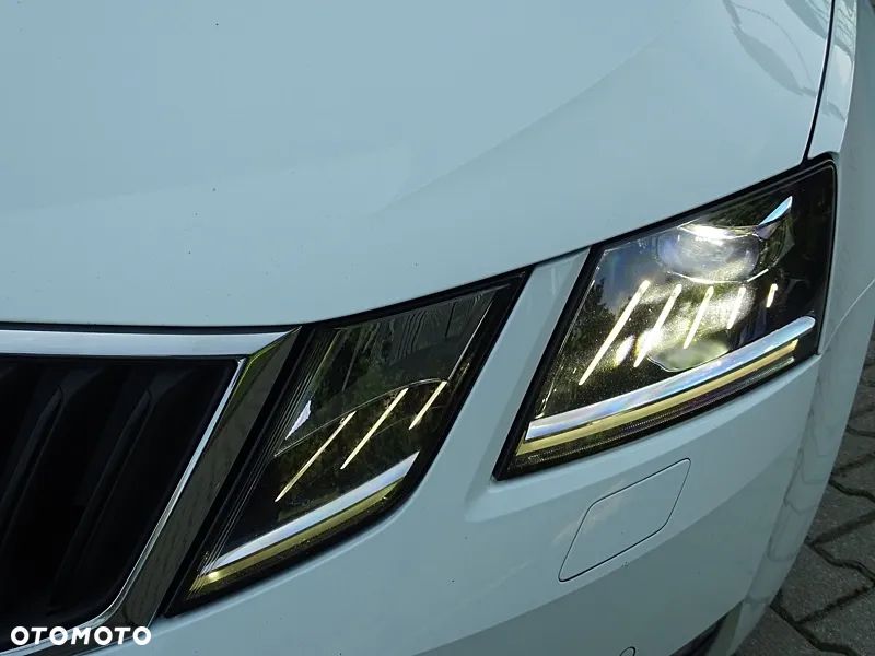 Skoda Octavia 2.0 TDI Clever - 28