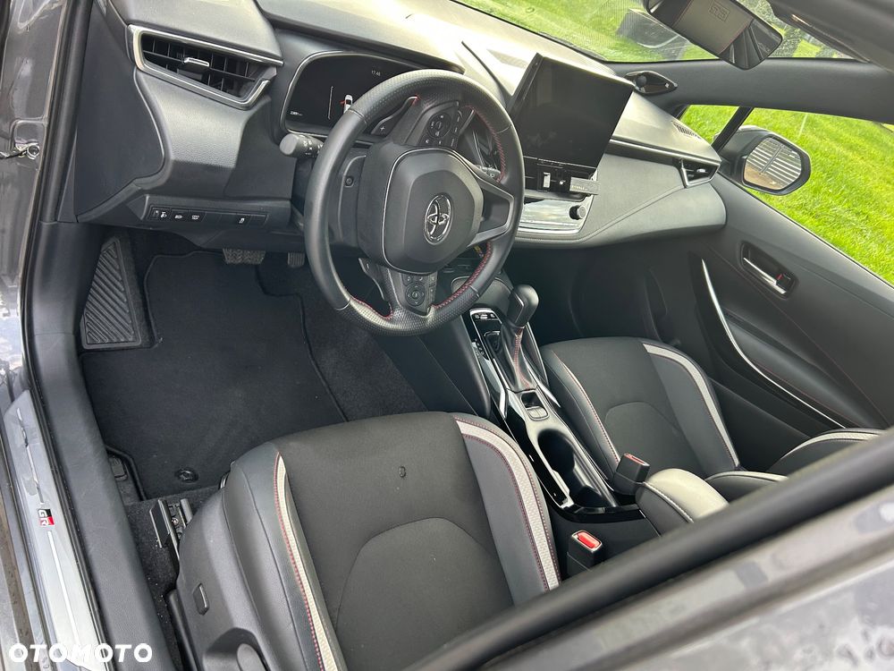 Toyota Corolla 2.0 Hybrid GR Sport - 39