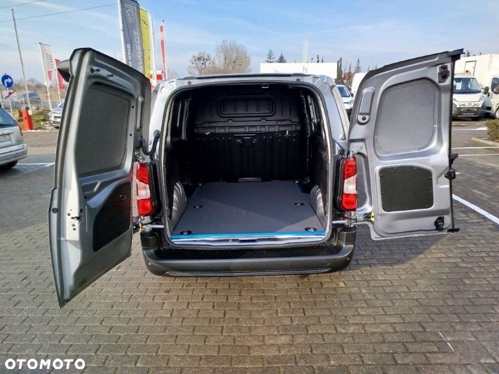 Citroën BERLINGO VAN - 11
