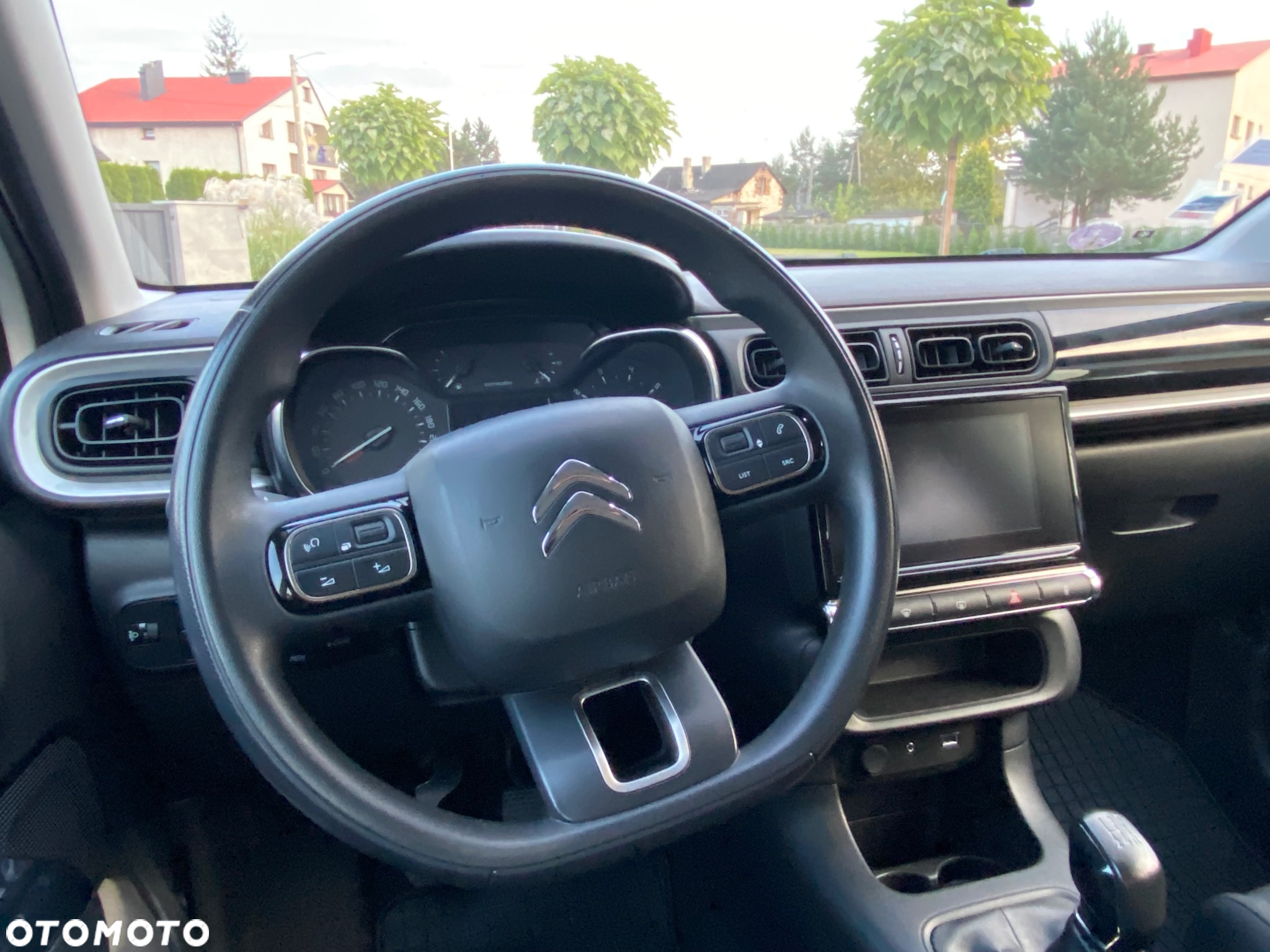 Citroën C3 1.2 PureTech GPF Shine - 21